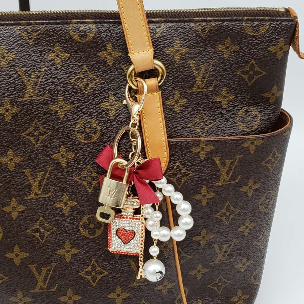 Louis Vuitton Authentic Gold Padlock 🔑 Key + Stylish Bag Unbranded Charm